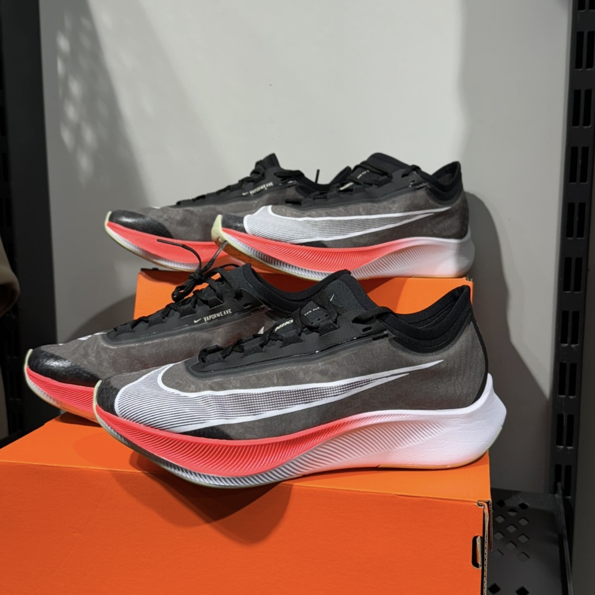 第一时间上手补货Nike zoom fly 3