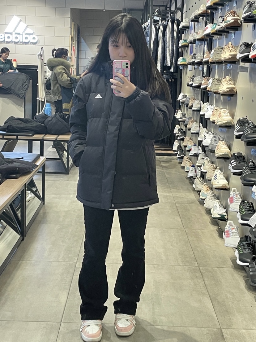 喂喂！这件羽绒服你有点过份暖和了吧