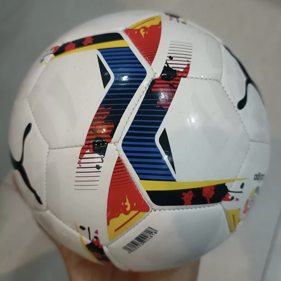 Puma FIFA PRO 曼城西甲 AC 米兰俱乐部无缝热粘合足球——为热爱而战