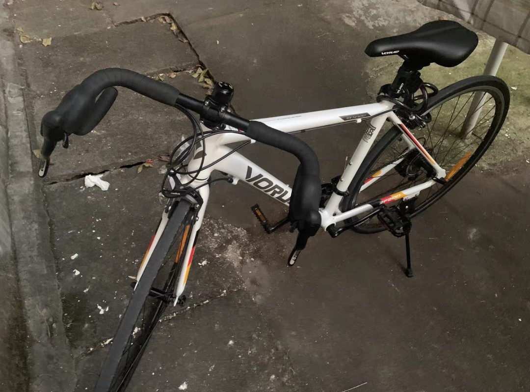 VORLAD沃雷顿破风型14速铝合金车架追风200公路车，速度与激情的完美结合
