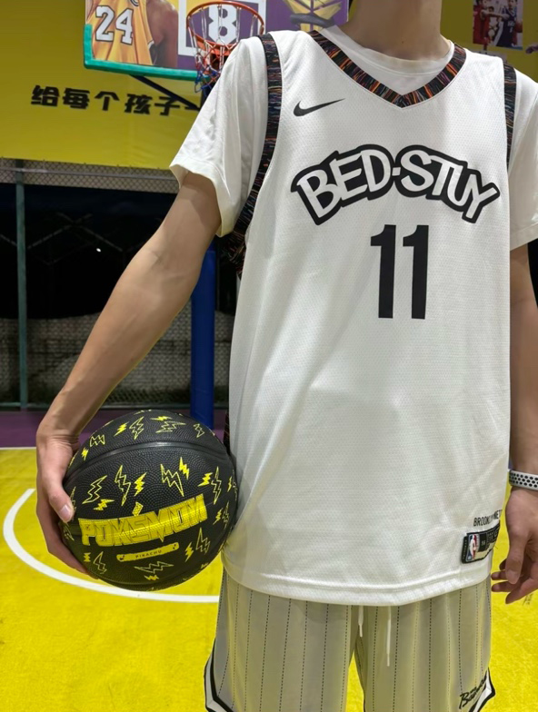 维动宝可梦联名的篮球手感也太好了吧