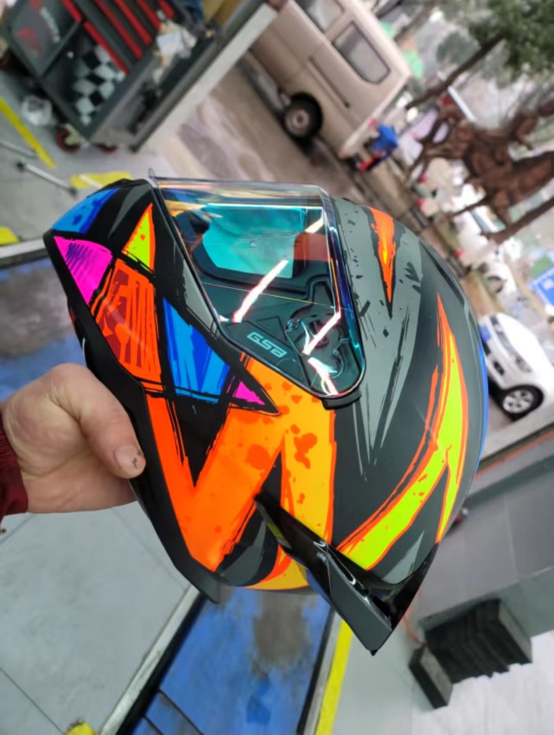 时髦出街，安全加倍