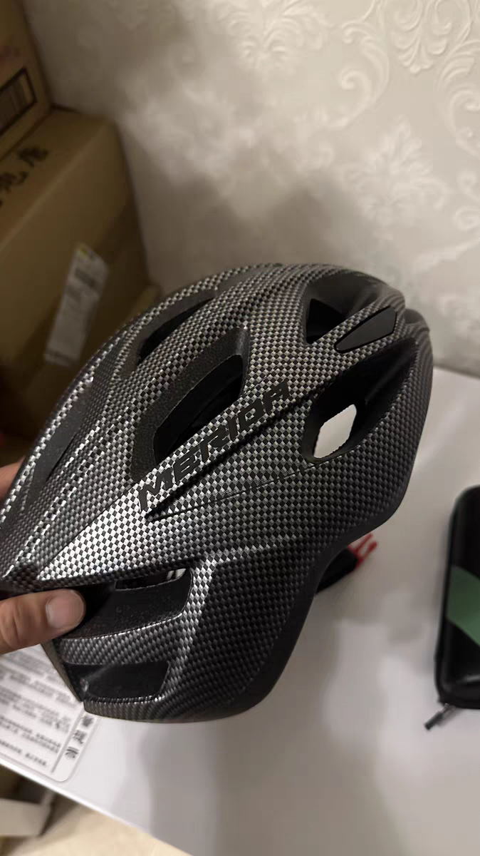 震惊🤯这么好的自行车头盔竟然只有它？