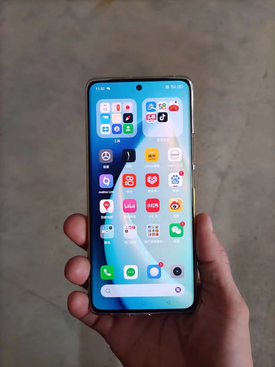 谁看了不心动啊,真我11 Pro+的颜值