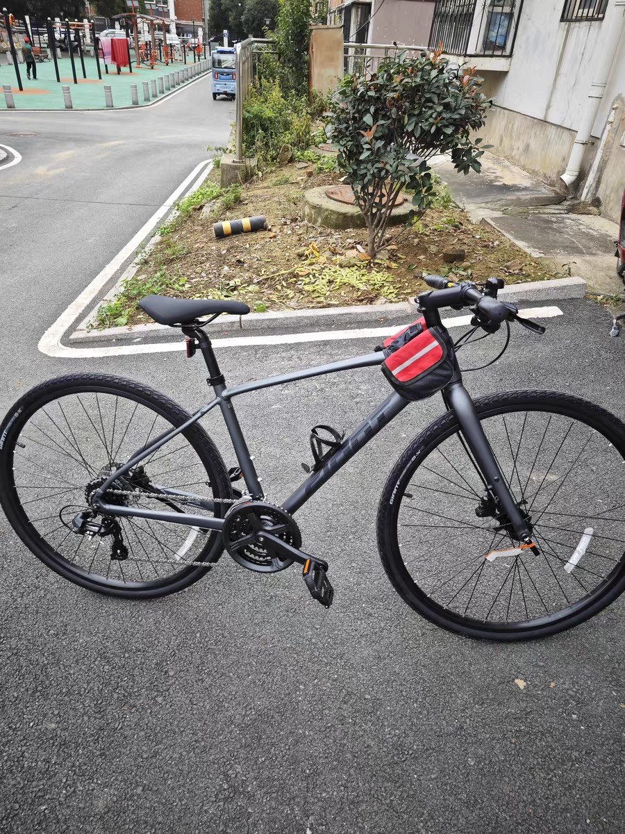 捷安特休闲通勤公路自行车——城市通勤的最佳伴侣