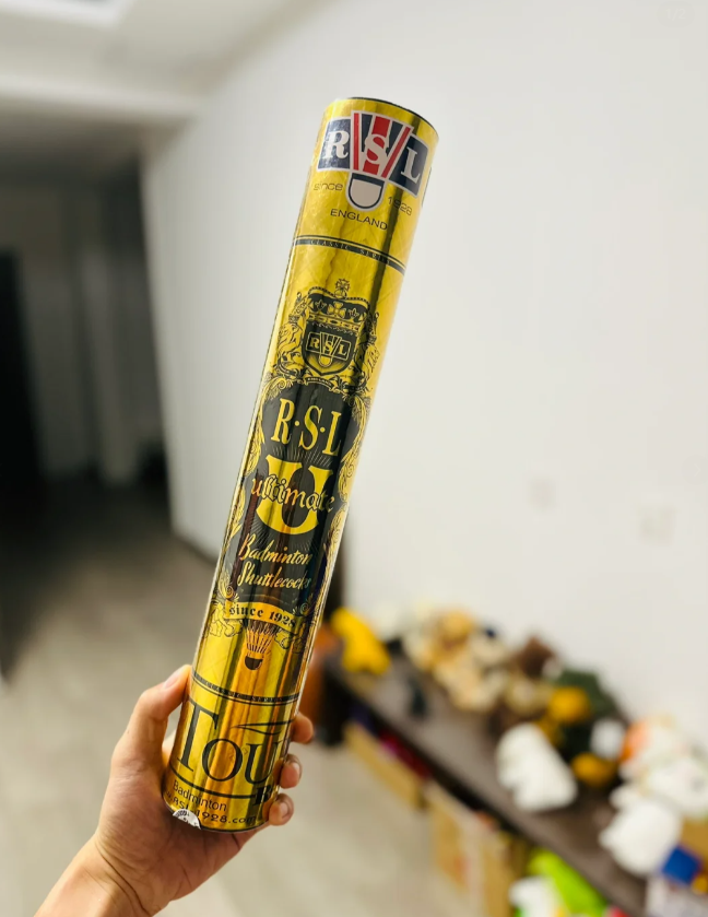 发现一个超级耐打的羽毛球