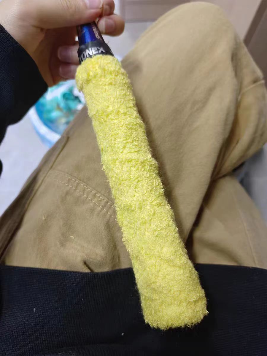 尤尼克斯羽毛球拍手胶，让我的打球技术更上一层楼！