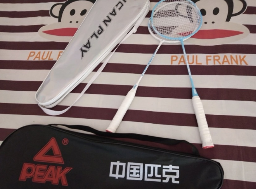 颜值与实力并存的匹克羽毛球拍