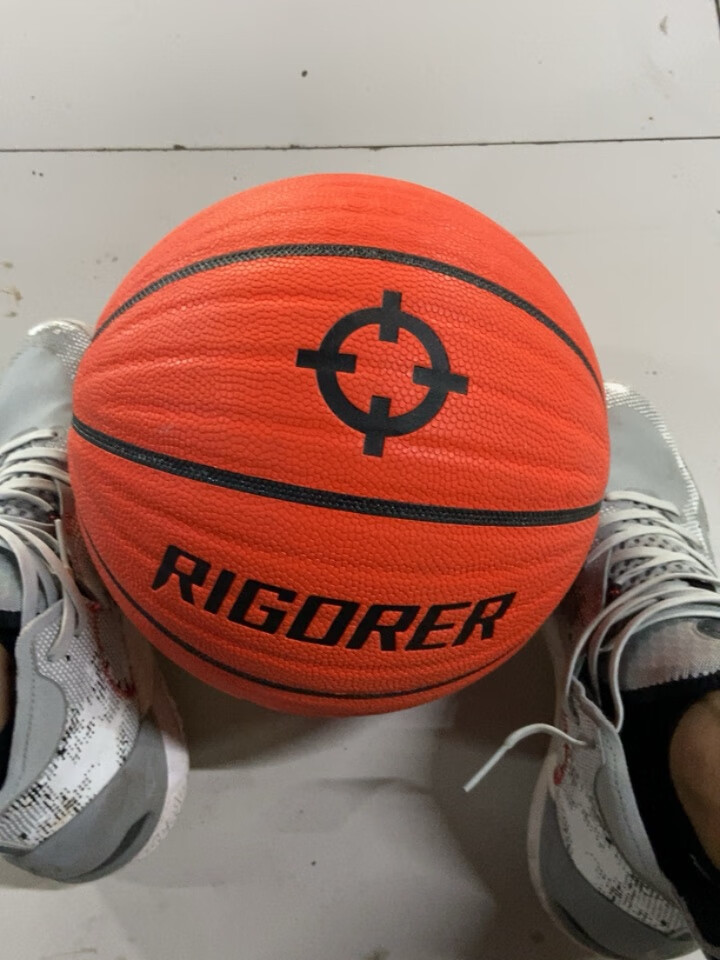 橘色经典篮球