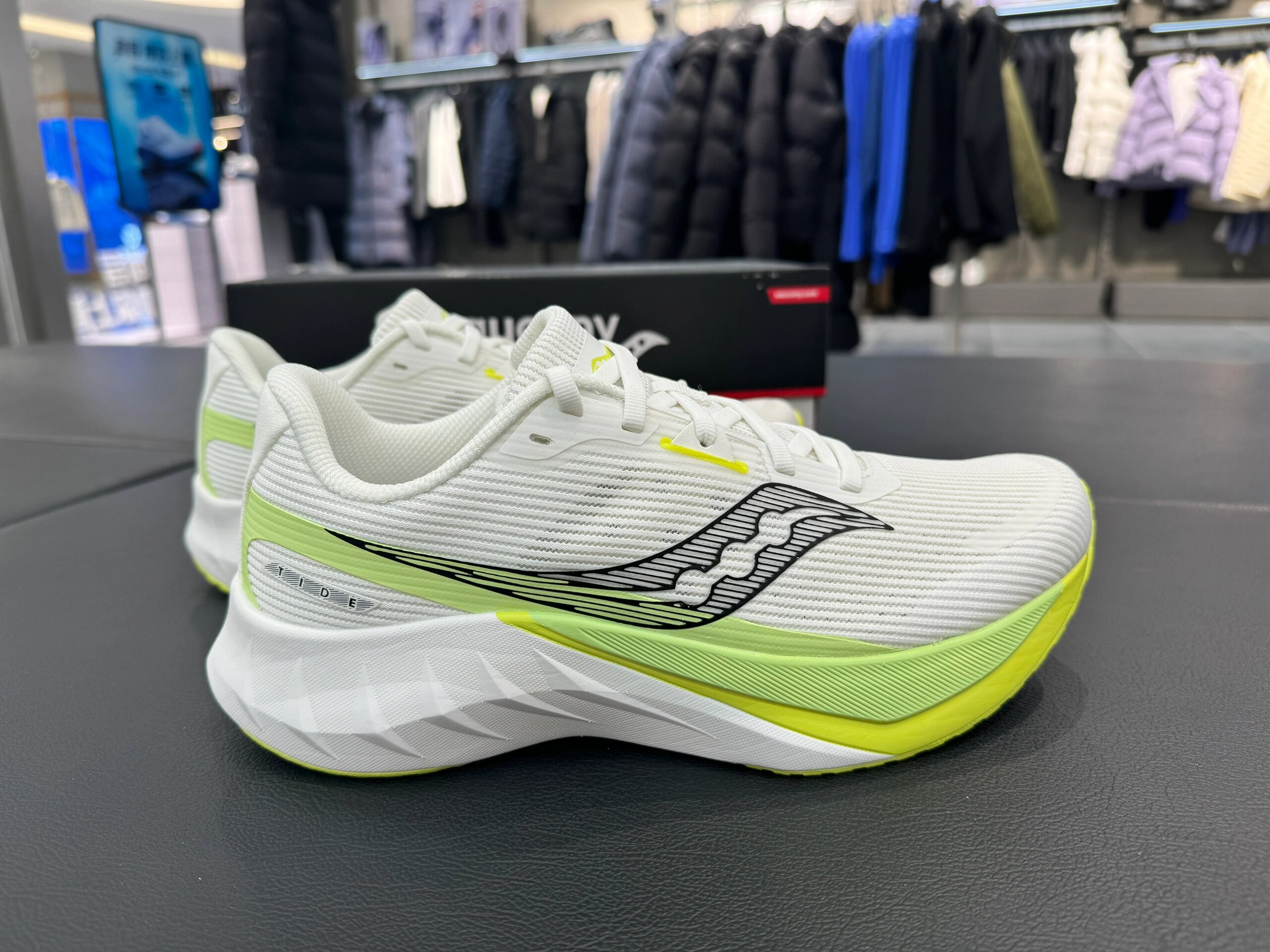 又弹又稳！让你爱上跑步👟