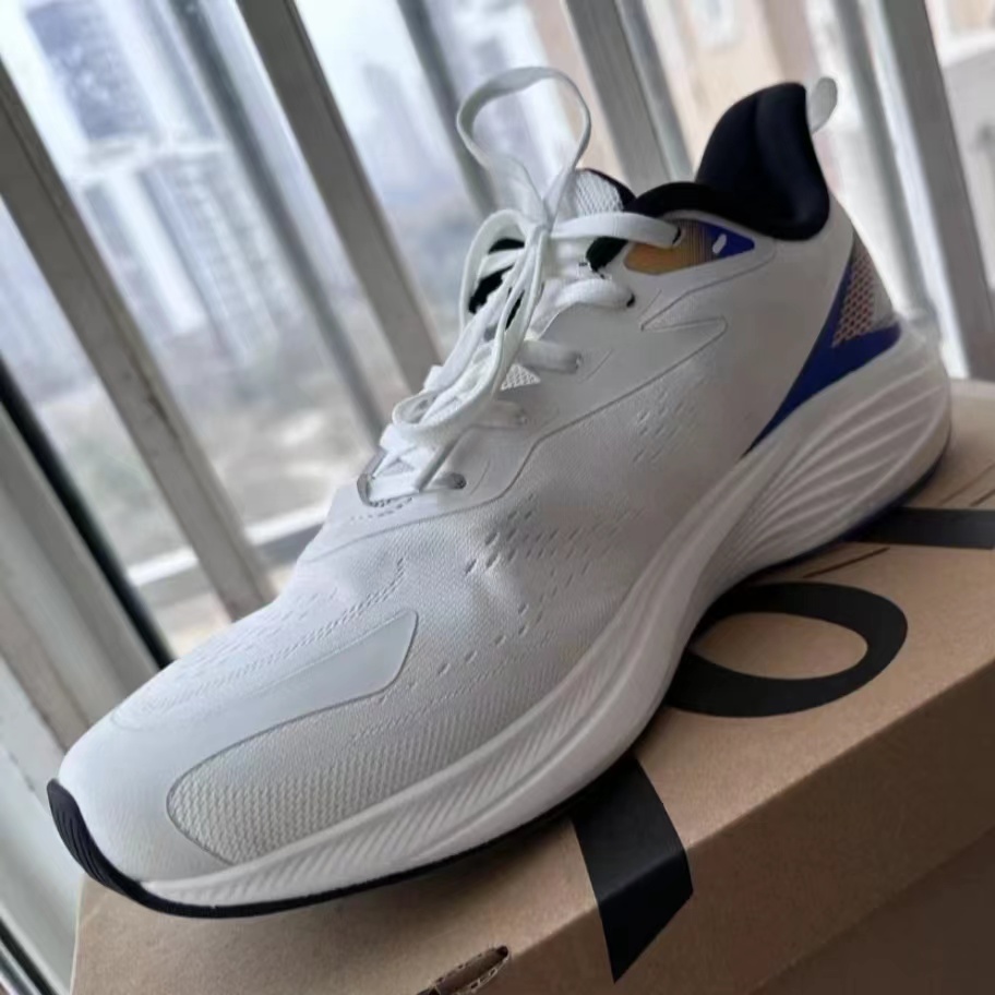 脚感巨棒的百搭跑步鞋