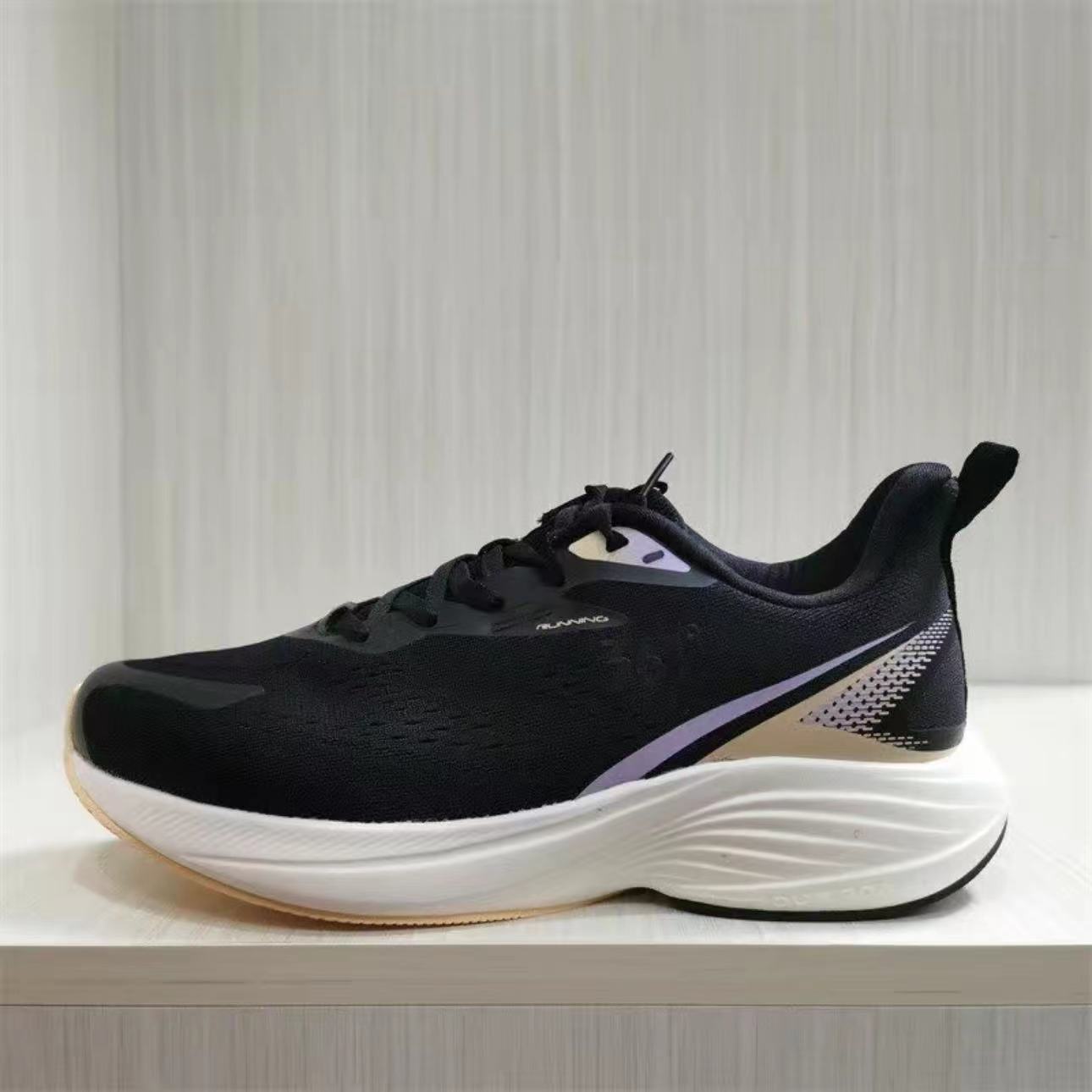 性价比很高的宝藏跑步鞋