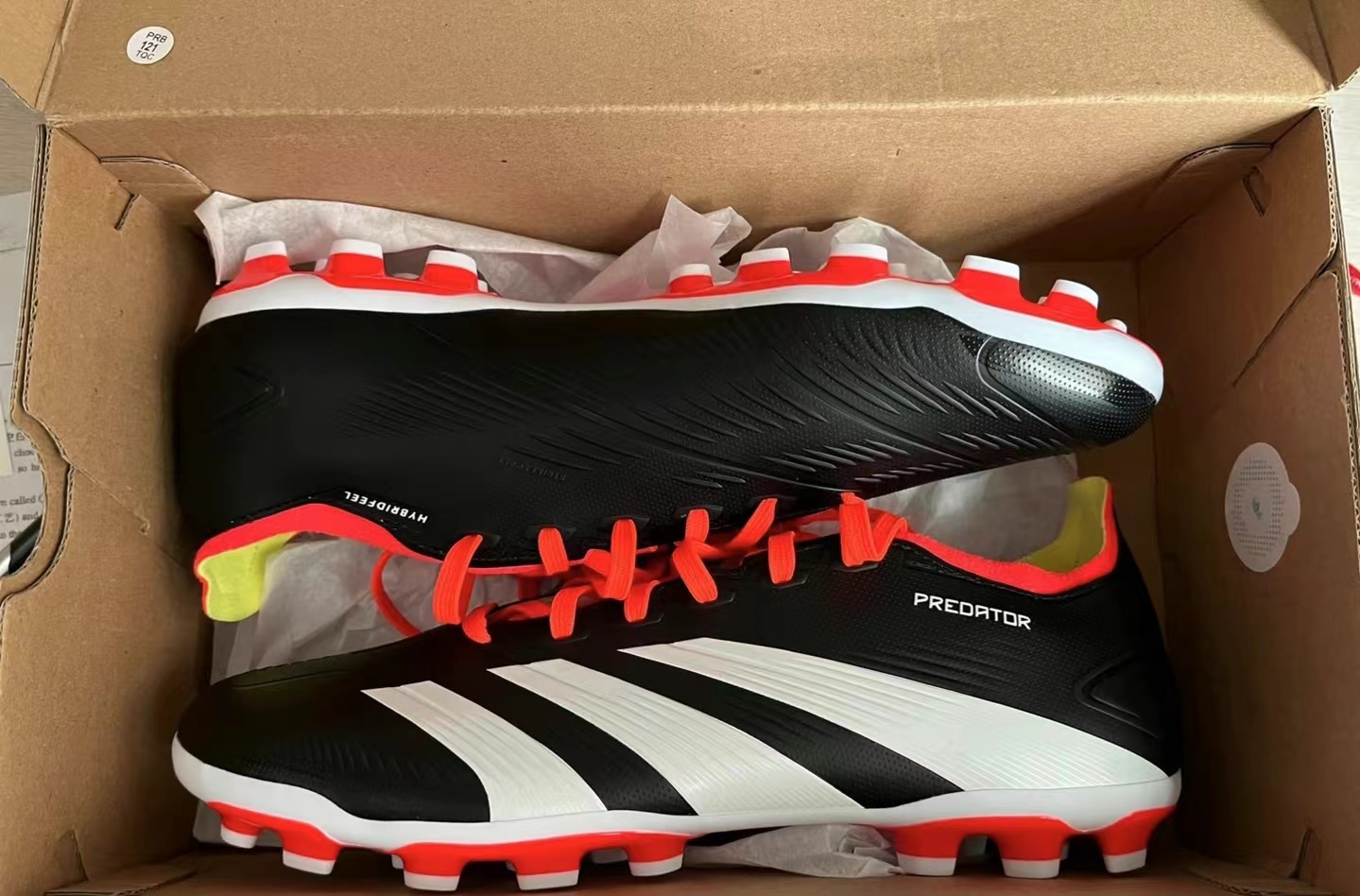 阿迪达斯猎鹰30周年(adidas Predator 24）