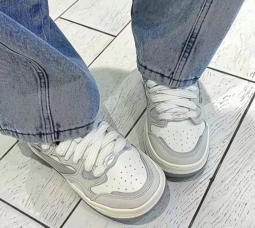 颜值超高的一款复古休闲鞋
