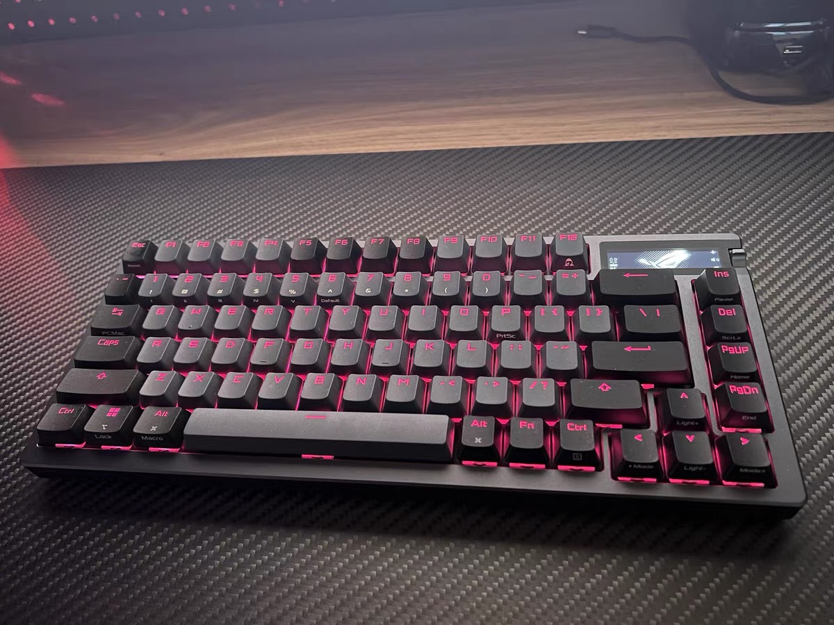 ROG这套键鼠套装简直就是为电竞玩家定制的！！！