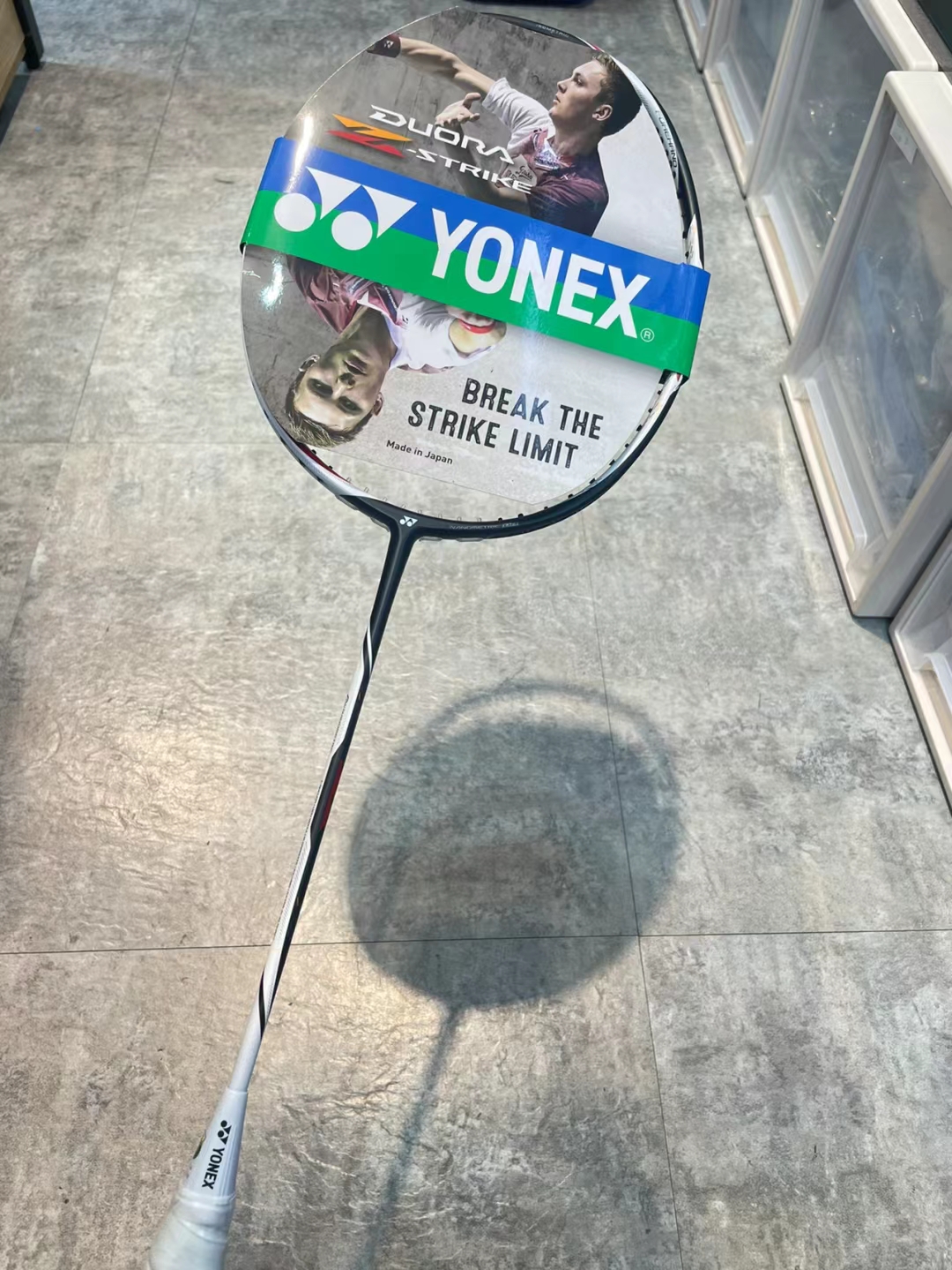 一款颜值超高的进攻型羽毛球拍