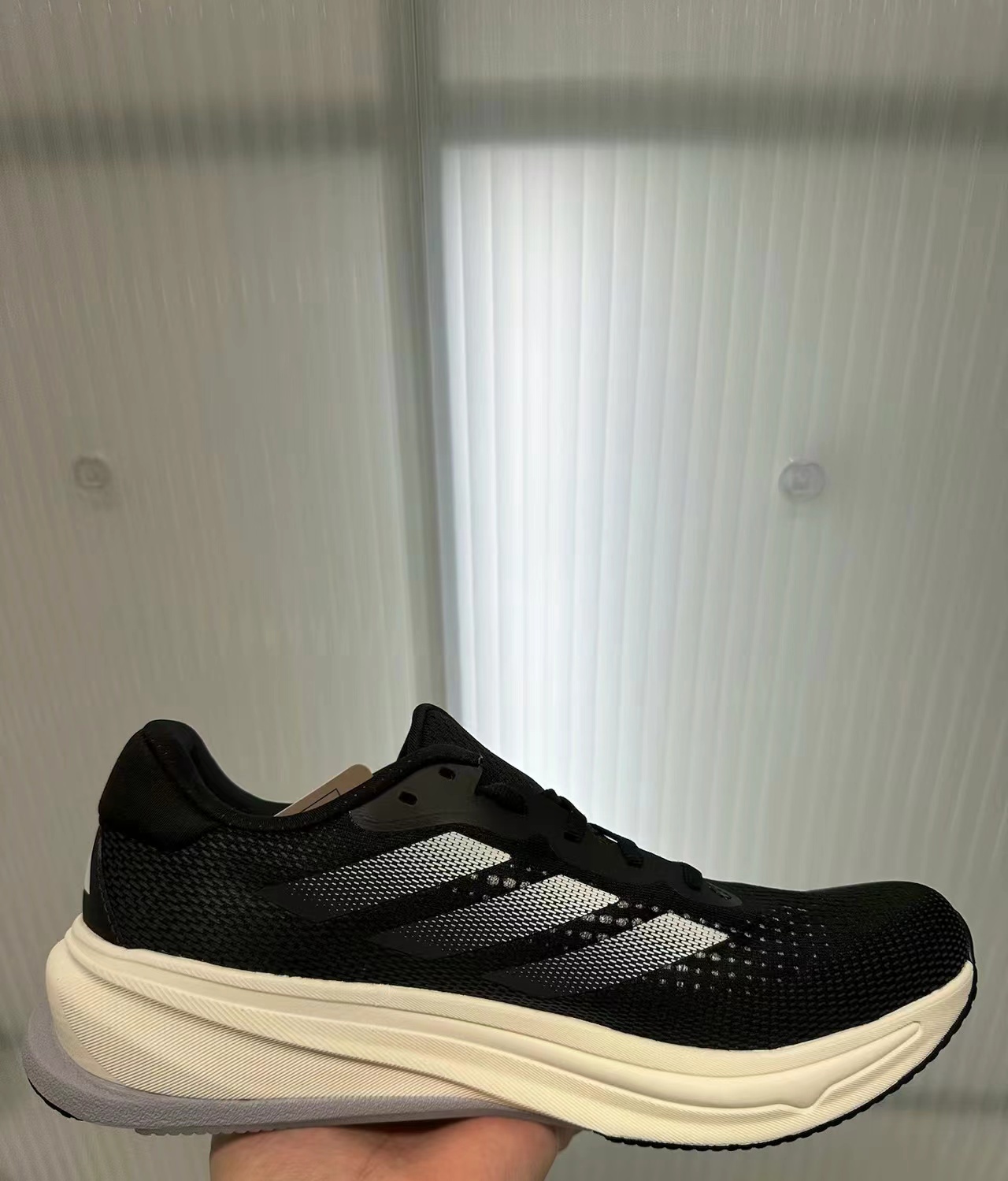 脚感超舒服的一款休闲跑鞋