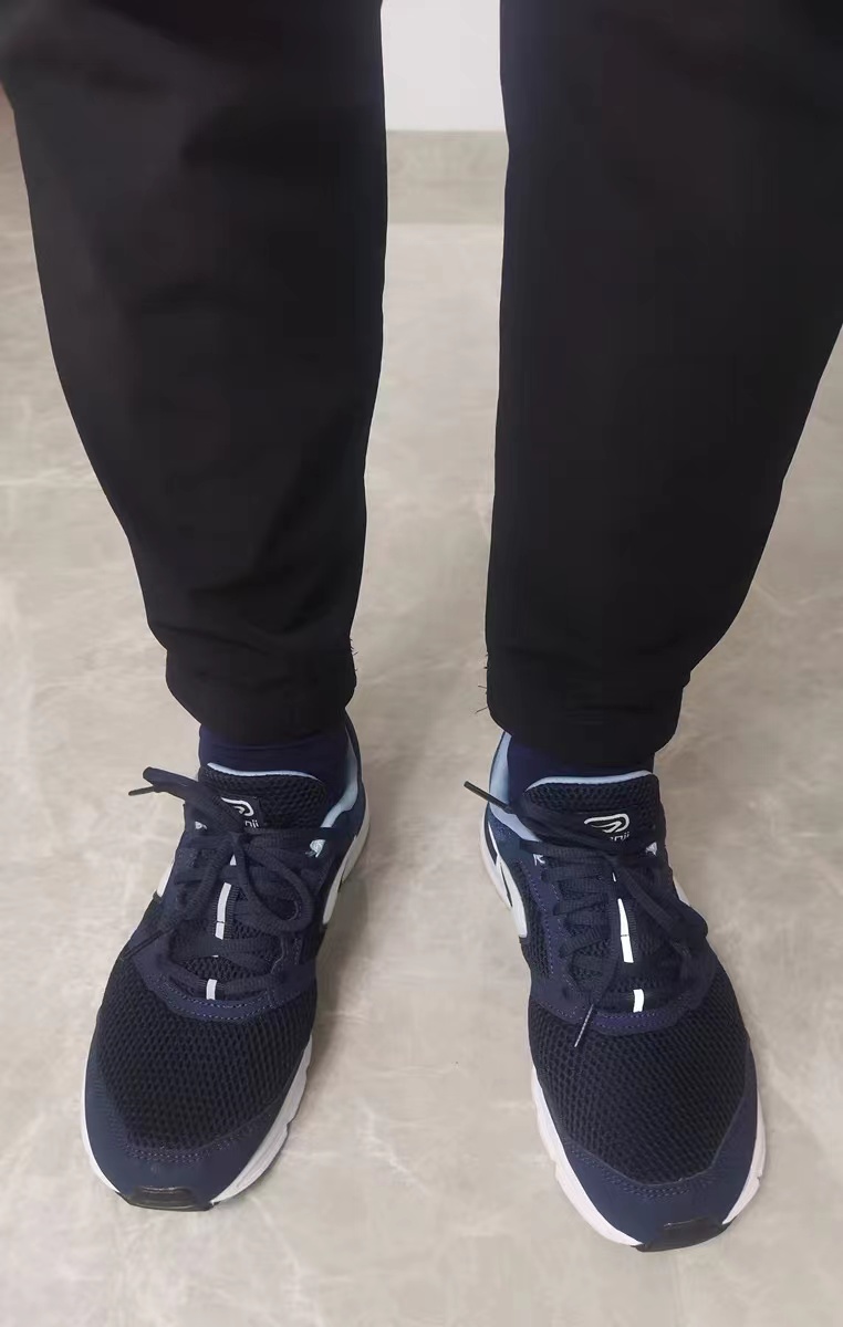 很舒服的一款迪卡侬，真的很是推荐