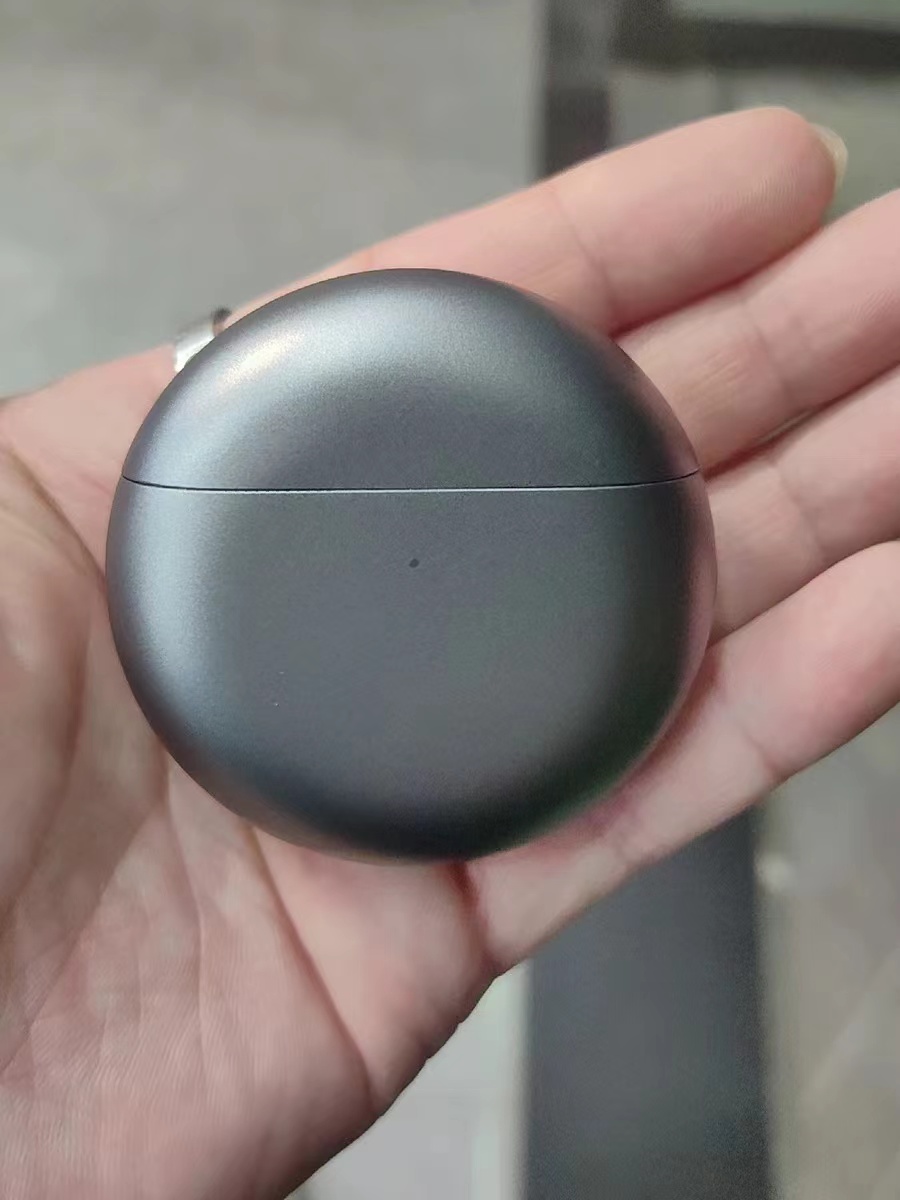 佩戴舒适感一流的华为4e蓝牙耳机