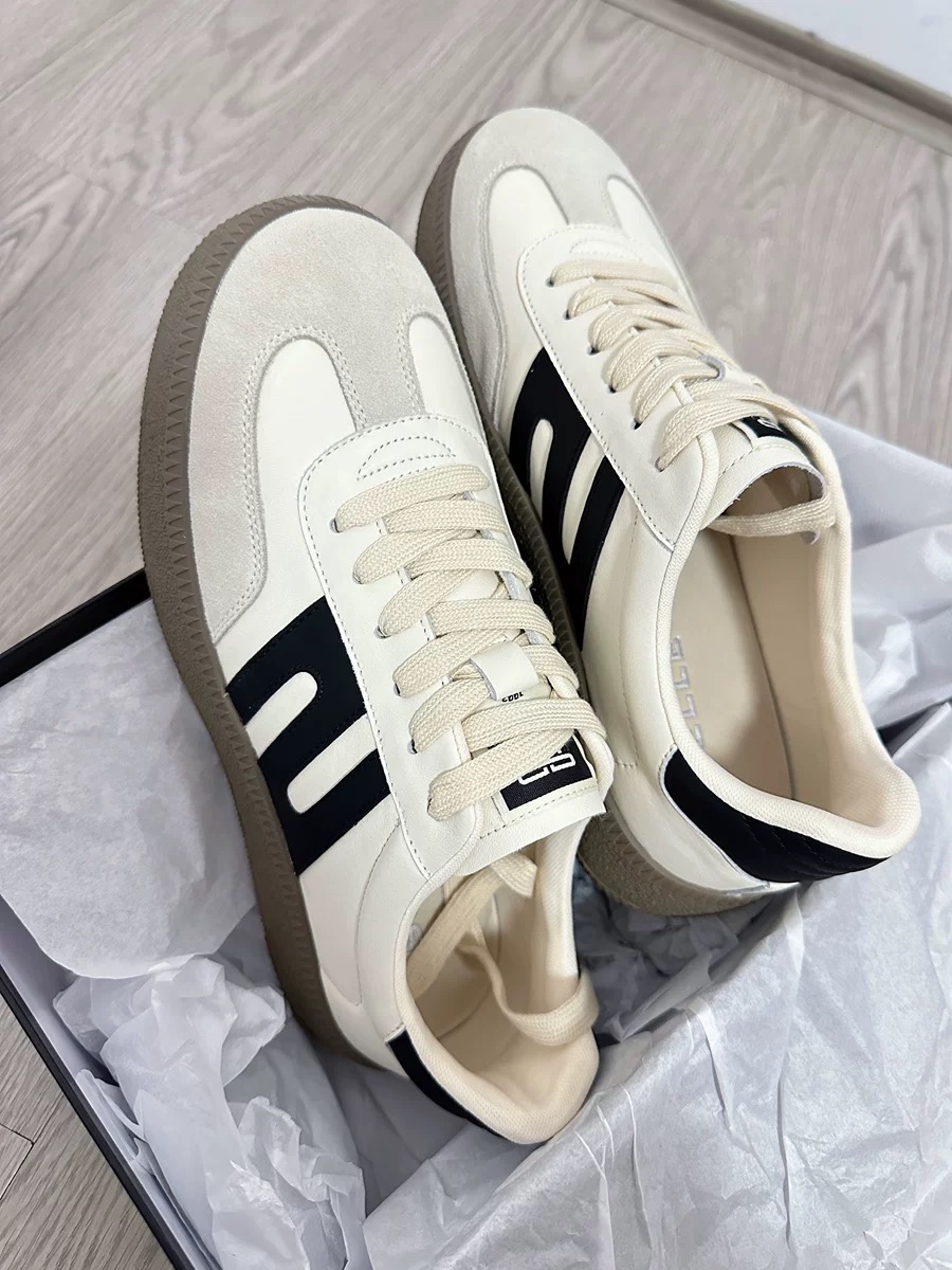 这款鞋子好看吗 评论区留下你的看法