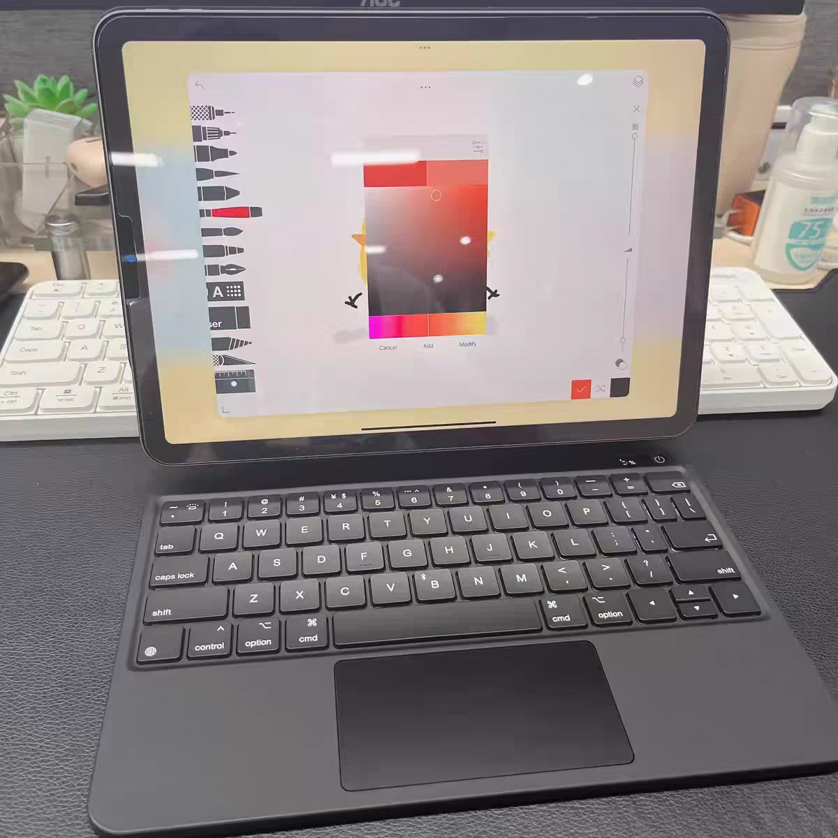 iPad秒变小电脑，黑色质感满满！