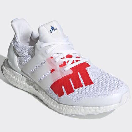 官方实拍预览白/红/蓝色UNDFTD联名设计adidas UltraBOOST