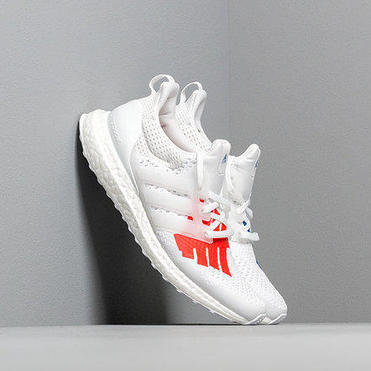 ADIDAS X UNDEFEATED ULTRABOOST 实物图赏