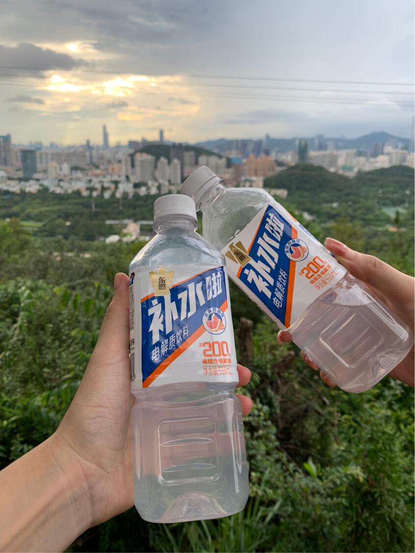 再说一遍！电解质水，真的不是智商税！！！