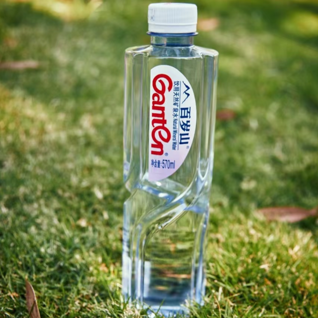 喝矿泉水就喝百岁山