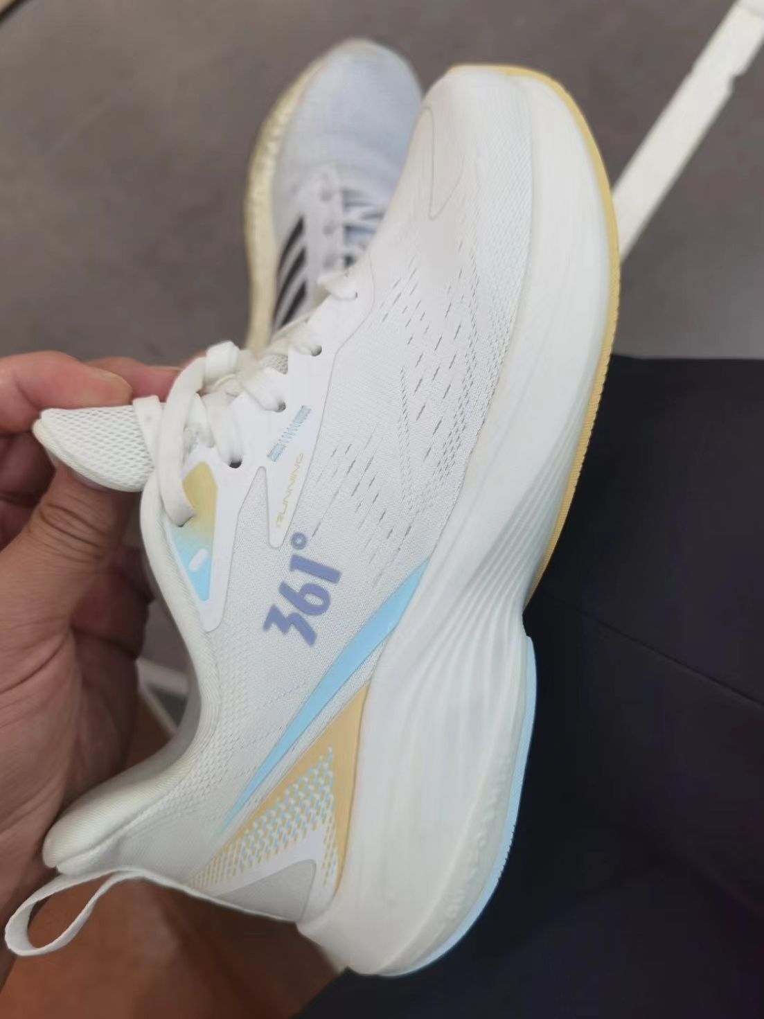 361度的鞋真的越来越好看了！