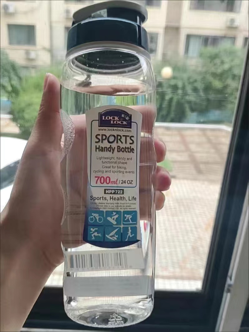 很方便的一款水杯