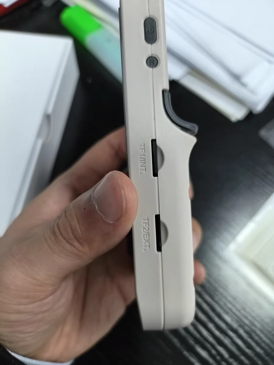 掌中宇宙，随时开启游戏冒险！