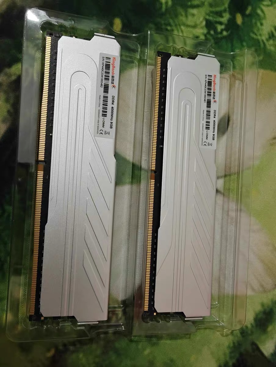 金百达银爵内存条：让我的台式机焕发生机！