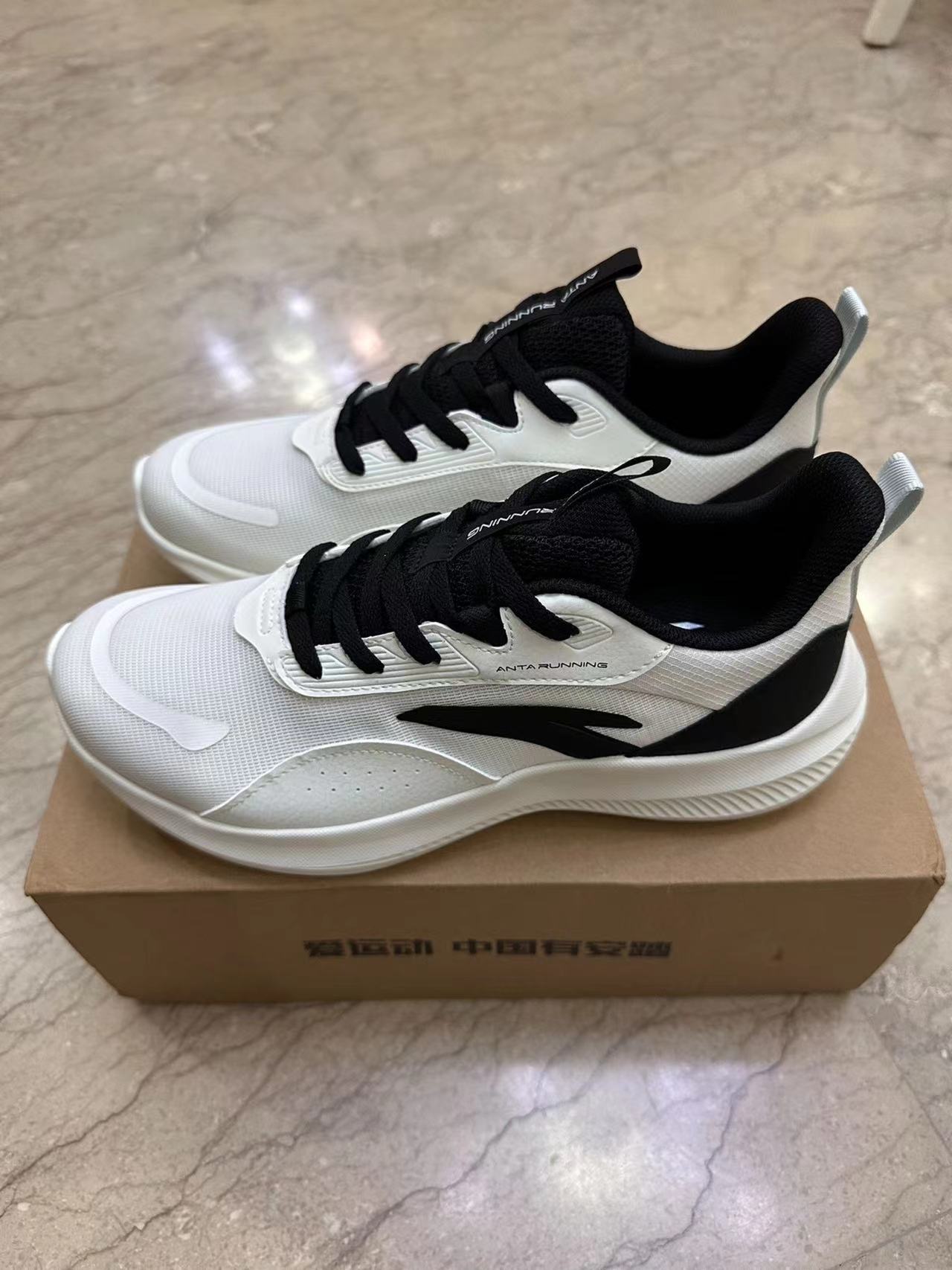 这双秋季安踏运动鞋也太好看咯🥹