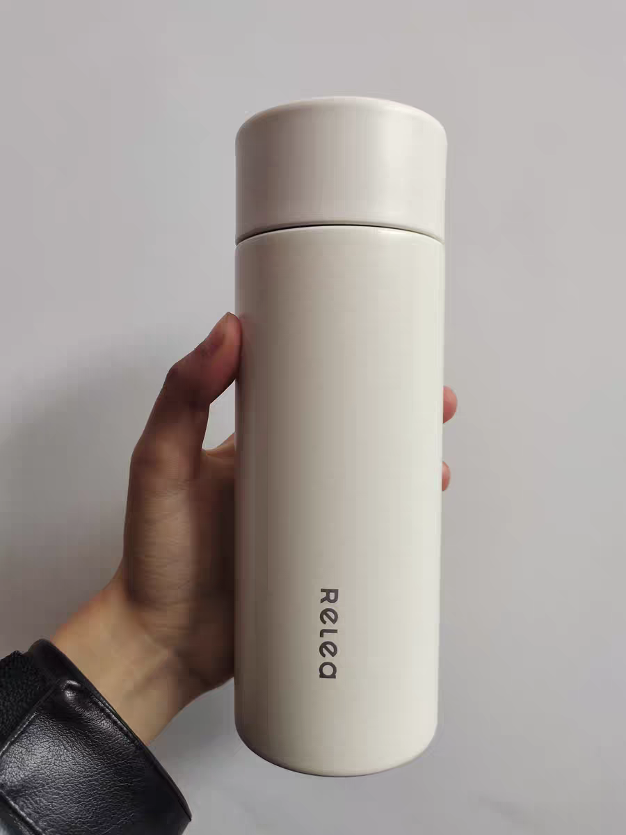 好物分享｜可以显示温度的🔅保温杯！国货🐮