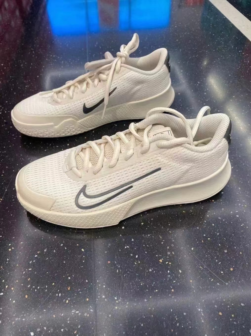 超好看的网球鞋！