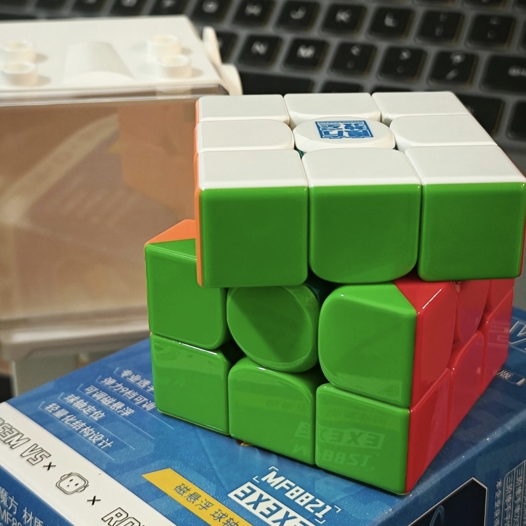 我的第一个磁力魔方