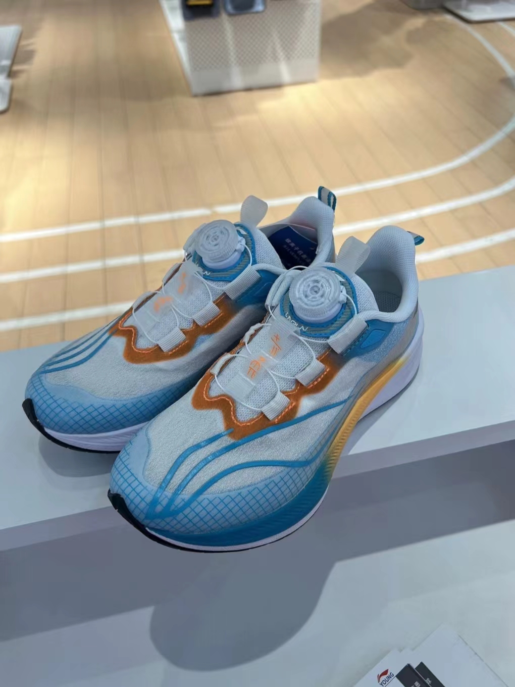 给孩子置办一双好鞋！