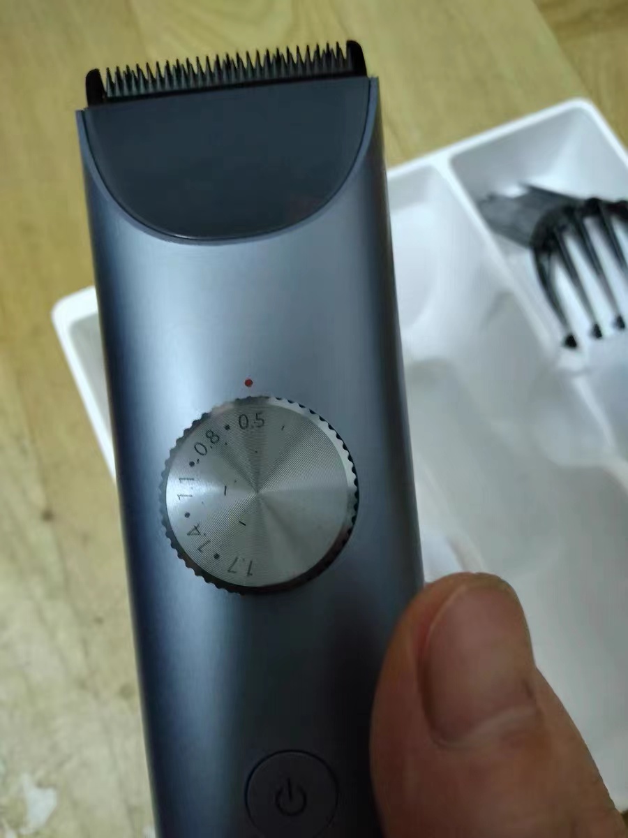 家常必备的一款理发器