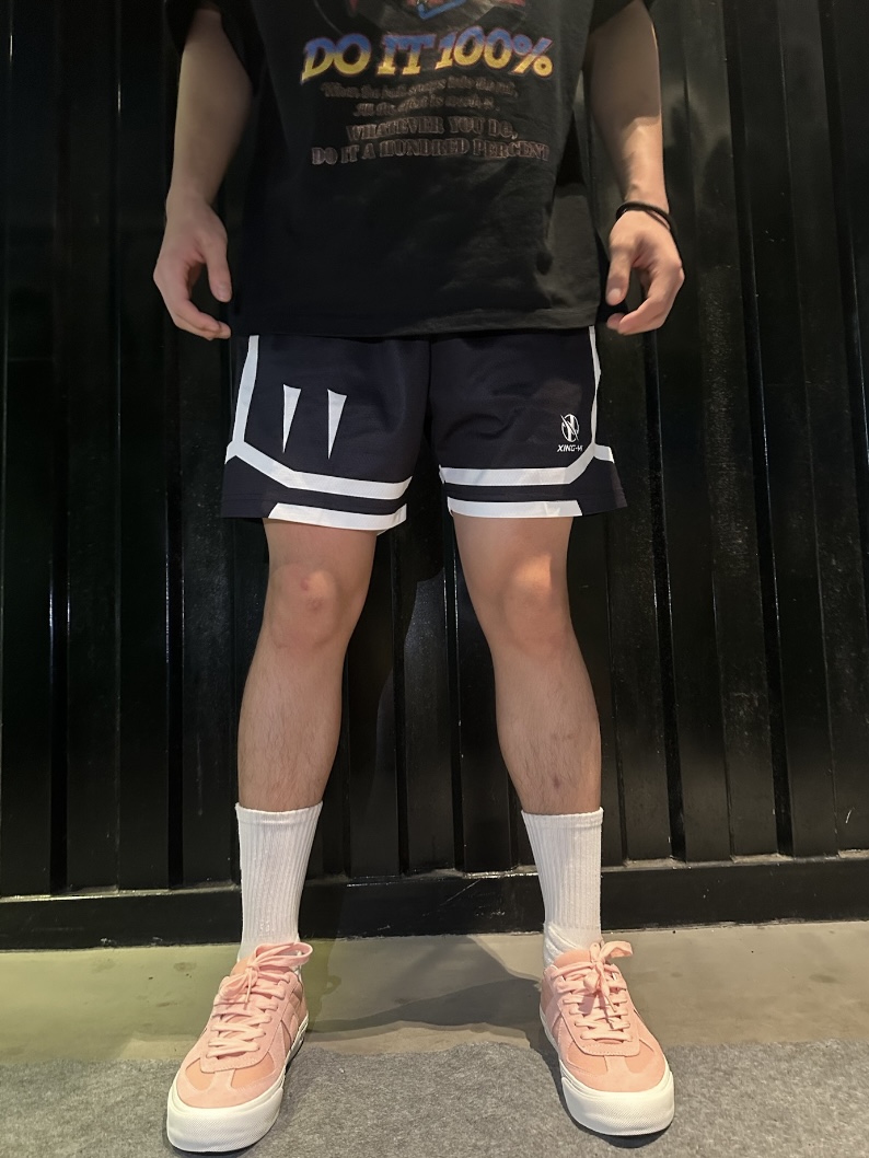 这款粉色的板鞋真的戳到我了！！！