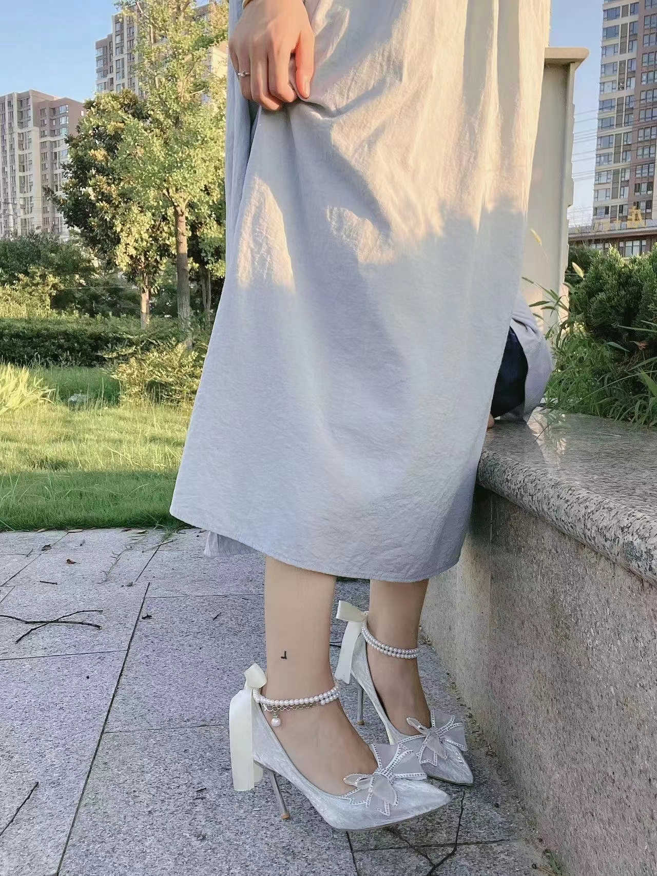 💃 仙界漫步：体验仙女风高跟鞋的优雅与轻盈。