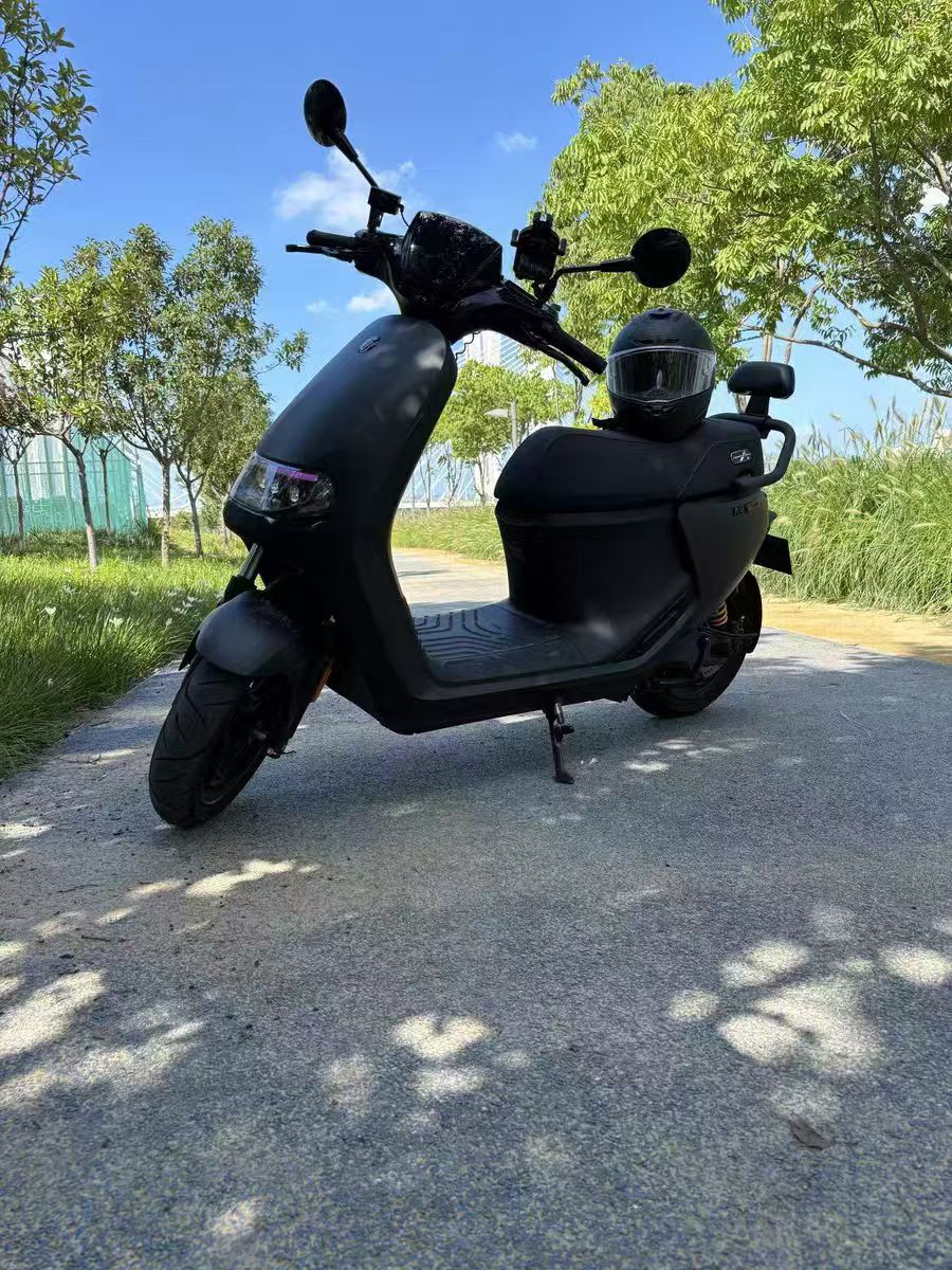被朋友安利的九号电动车