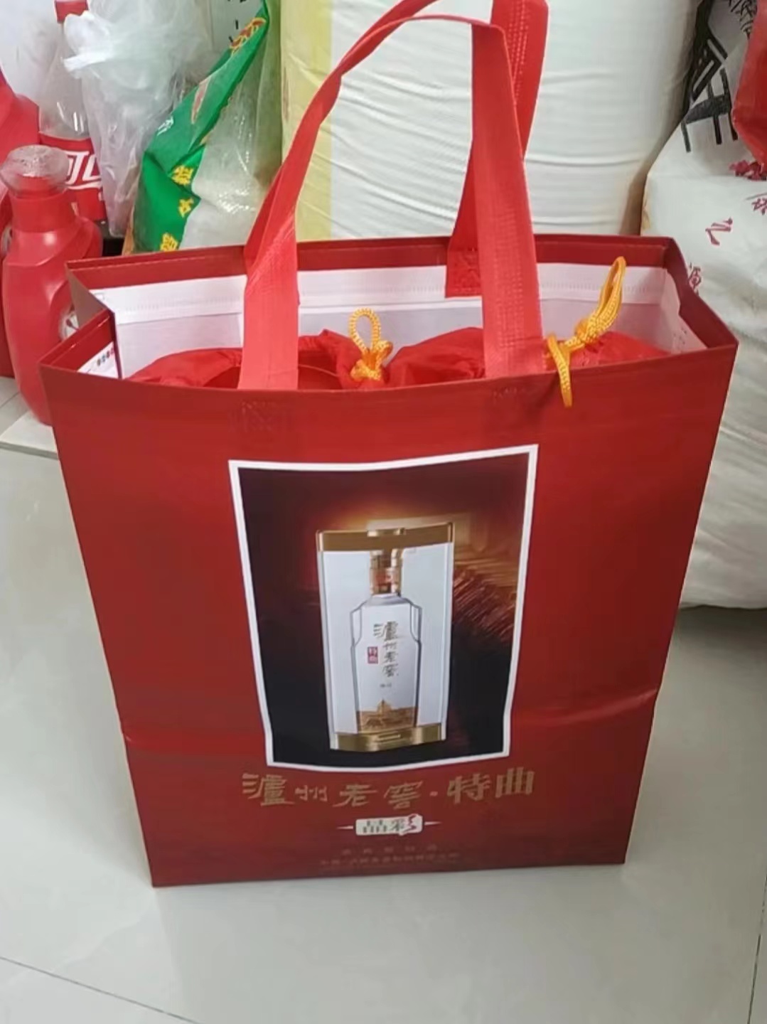 正宗泸州老窖 特曲晶彩白酒你值得拥有