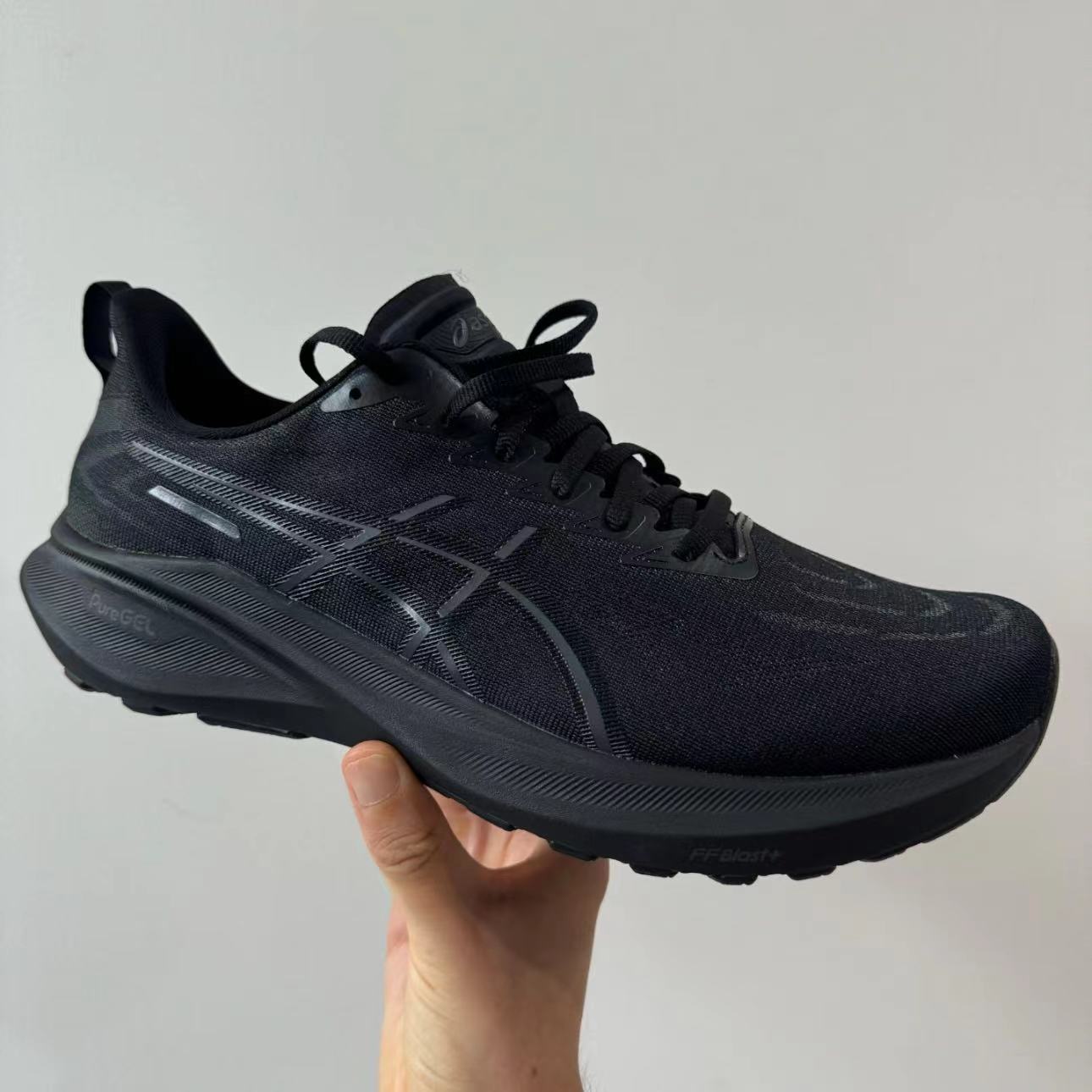 性价比很高的百搭跑步鞋