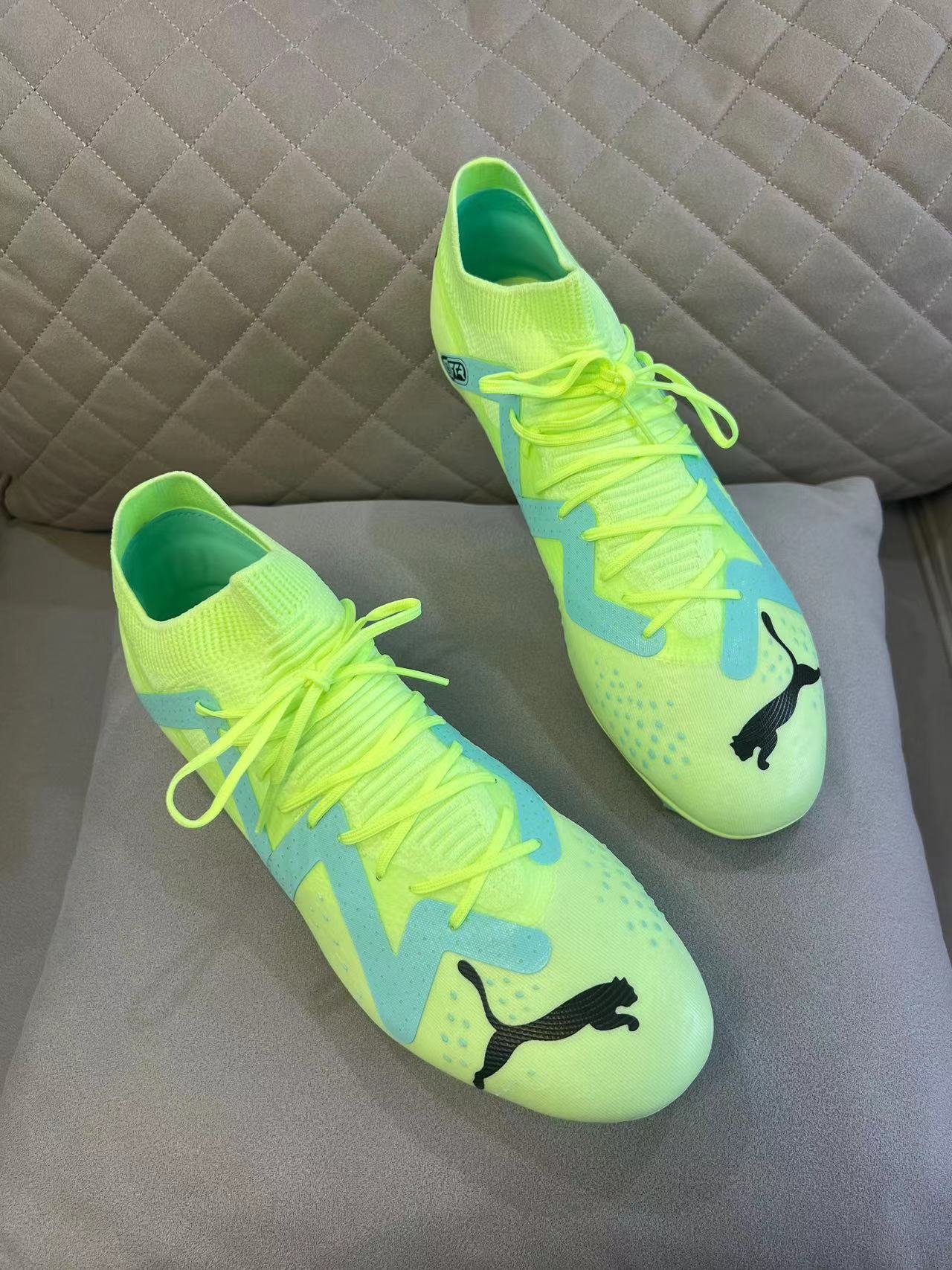 凹哦💥球场上的绿色尤物足球鞋👟！