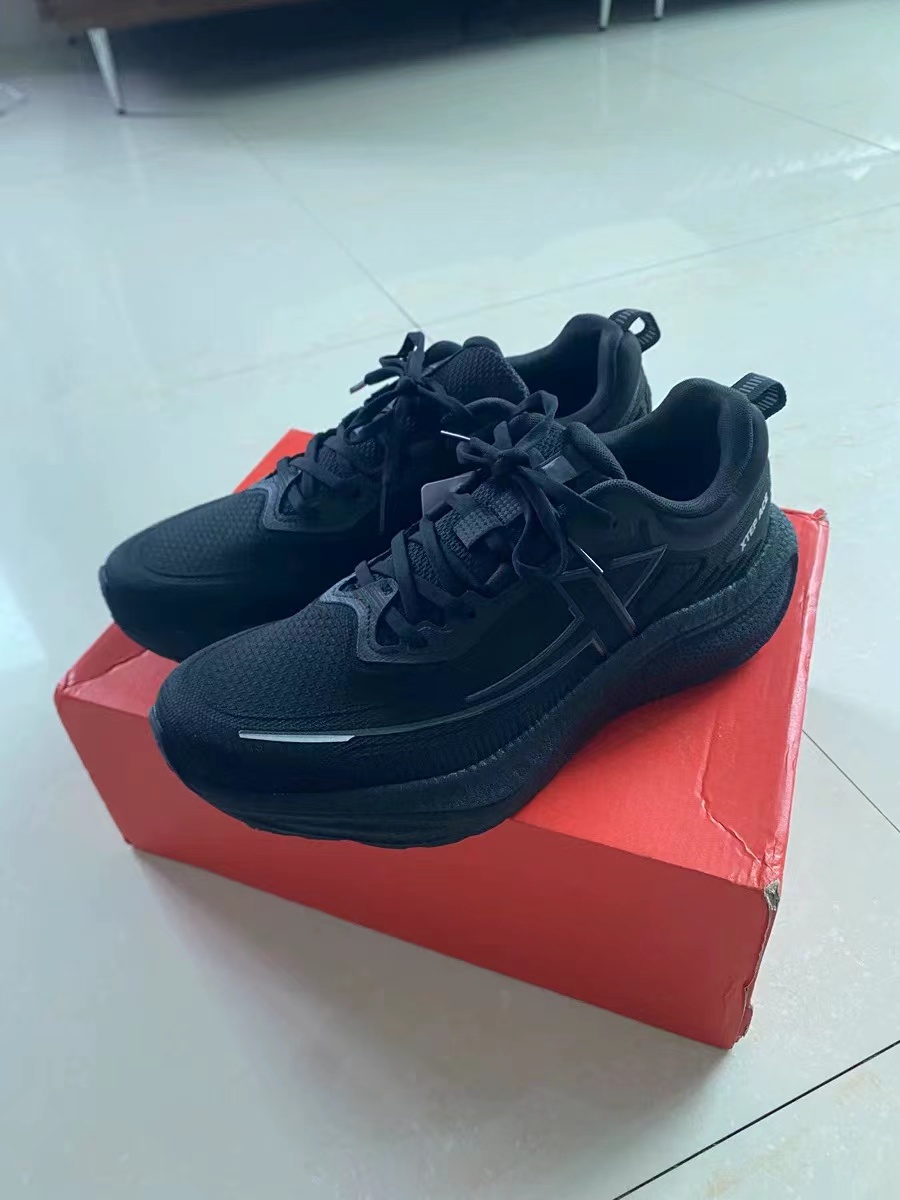 实况 废话不说 来看这双透气缓震跑鞋👟