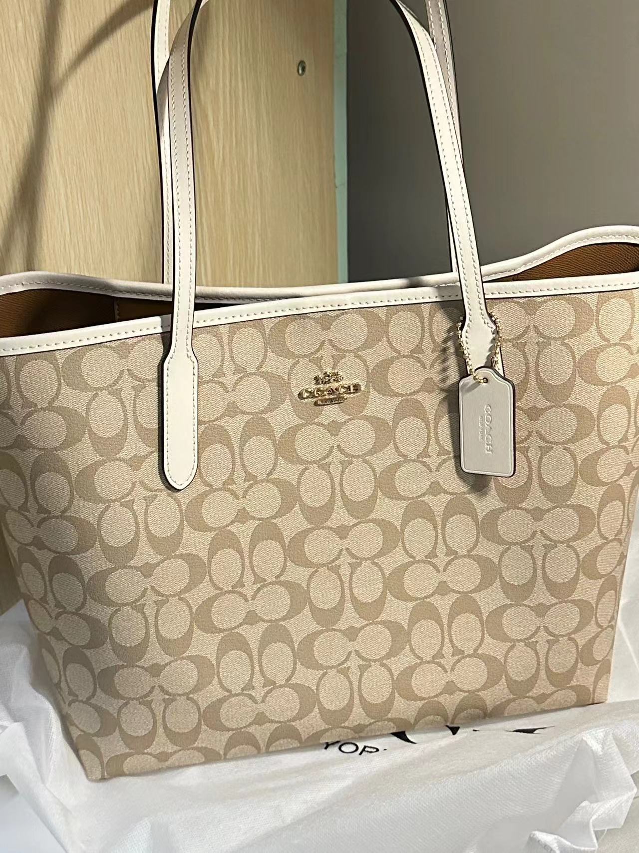 大学生20岁全款拿下人生第一个轻奢包包👜