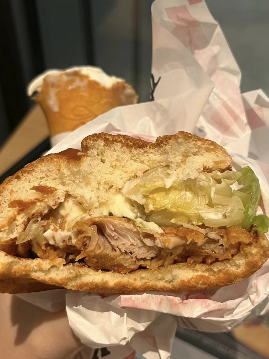 肯德基还是香辣鸡腿堡最美味