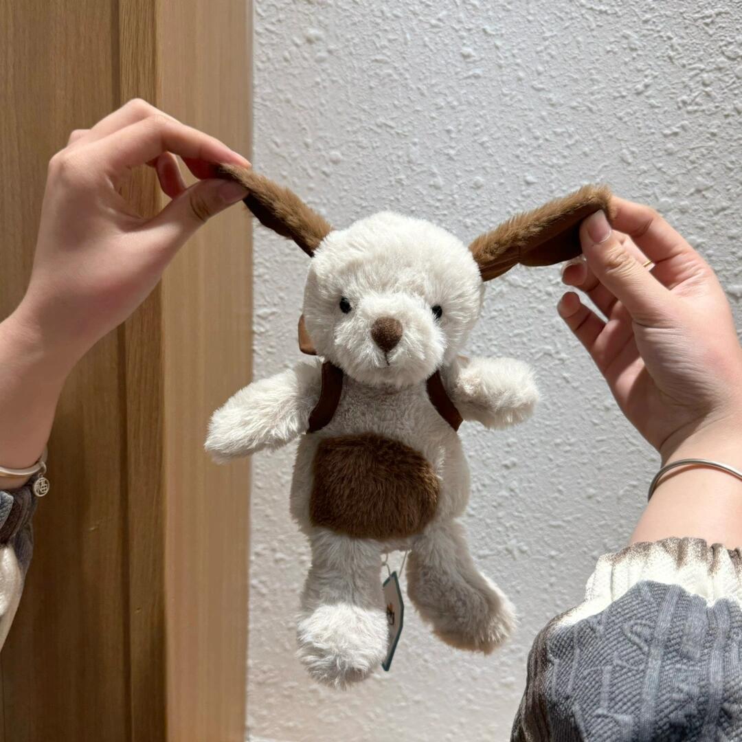 谁不想拥有一只jellycat背包小狗