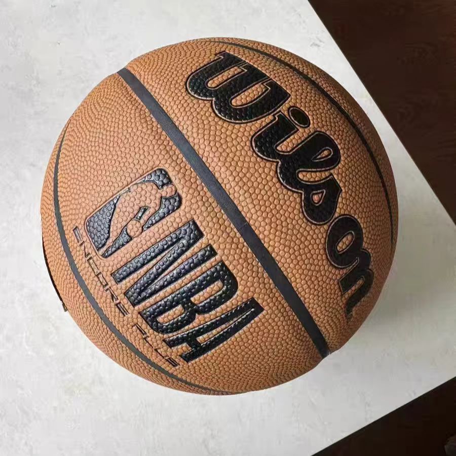 球粘手，没灰地儿打着超爽，就是味儿大😒